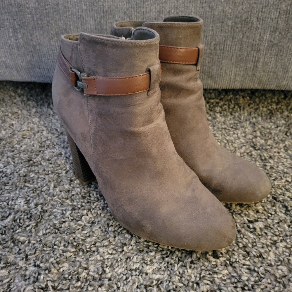 Well Worn Heel Boots